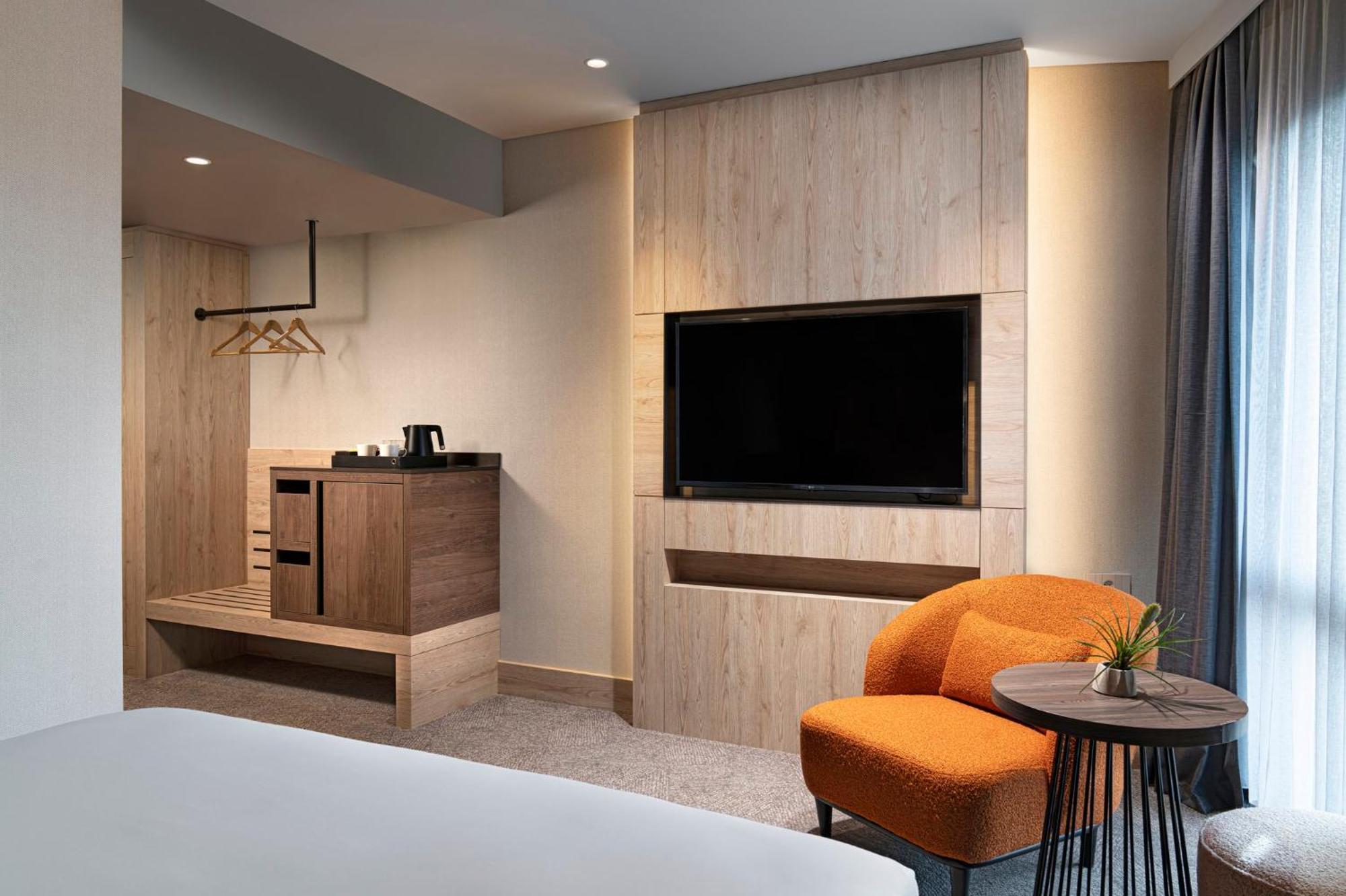Crowne Plaza Istanbul - Ortakoy Bosphorus By Ihg Hotel Exterior photo